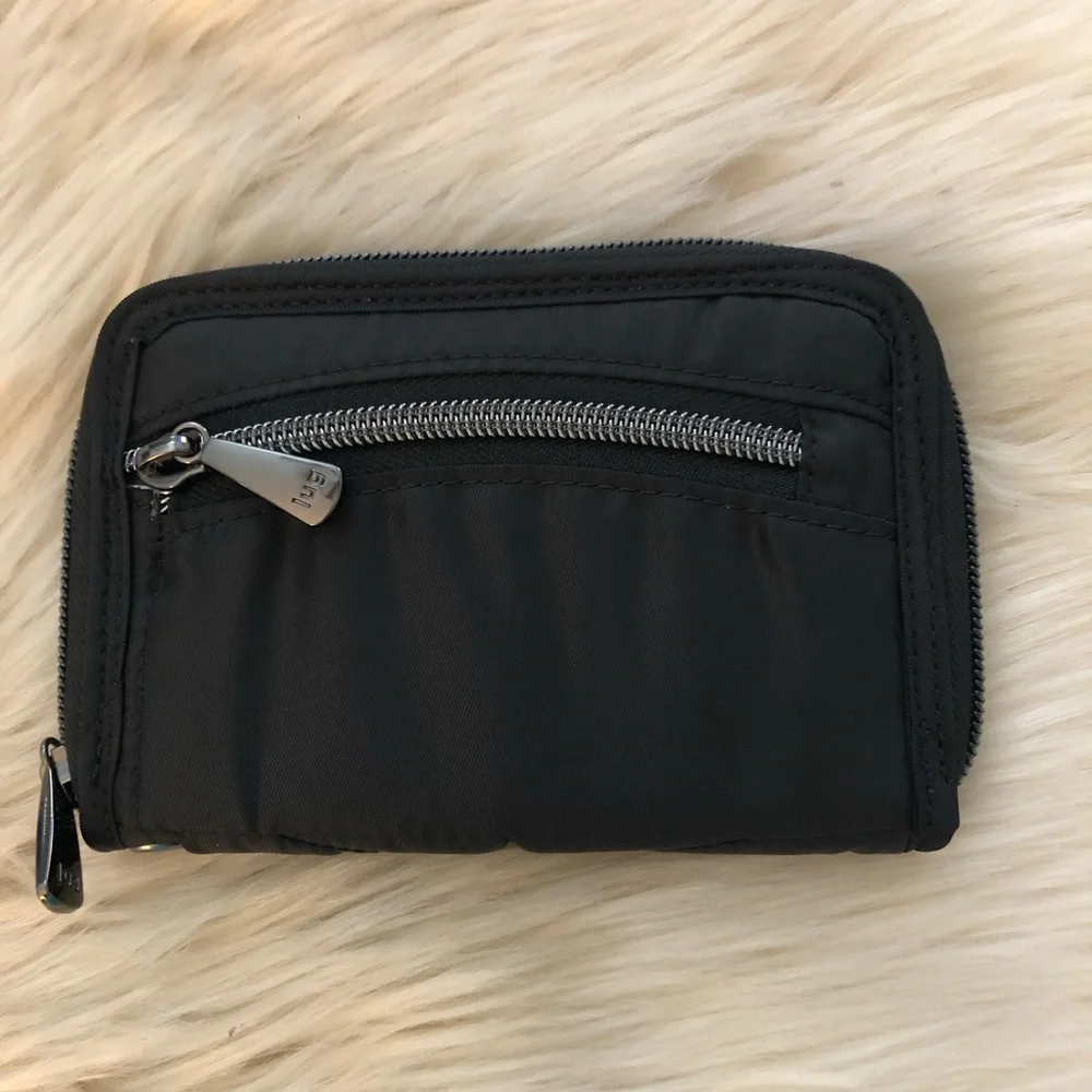 Black Quilted Lug Rodeo zip around Wallet - Picture 2 of 9